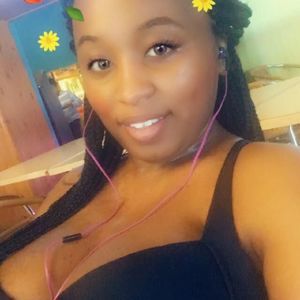 Meet your Posher, Devin